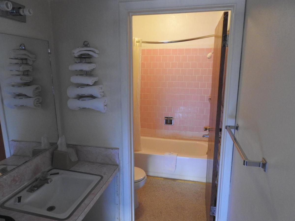 Economy Inn Сокорро Экстерьер фото
